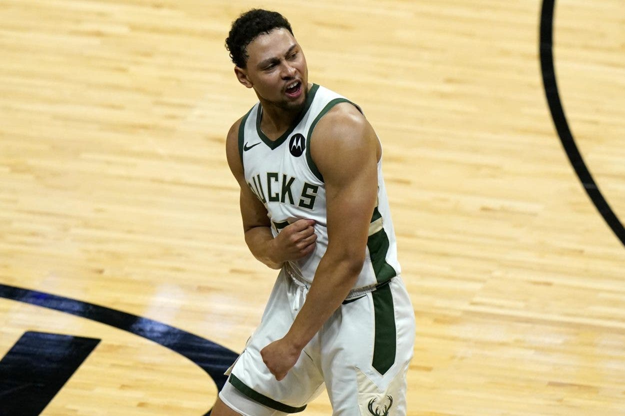 Bucks vencen a Heat 120-103 y pasan a 2da ronda de playoffs