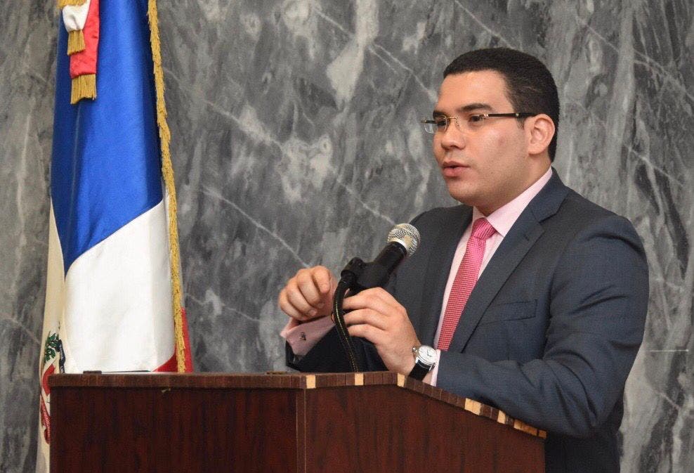 Comisión Nacional de los Derechos Humanos apoya a Omar Ramos a presidente del TSE