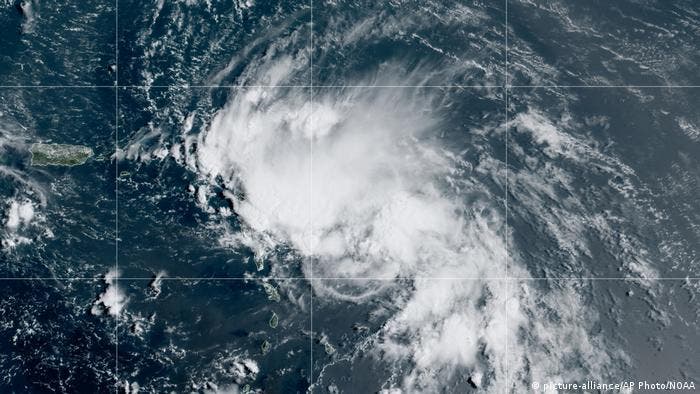 Danny, la cuarta tormenta tropical del año, tocará tierra en Carolina del Sur