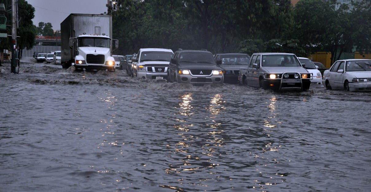 Trece provincias aún en alerta por lluvias