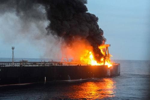 Mueren 3 hombres en Guyana por la explosión de un carguero de combustible