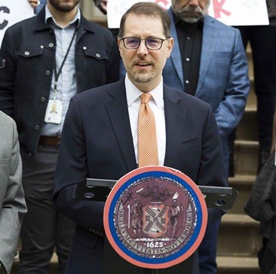 TenantsPAC apoya a Mark Levine para presidencia condado Manhattan