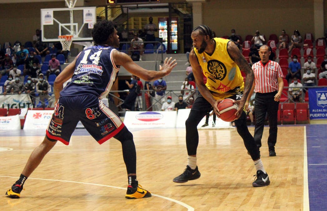 Paris Bass guía a los Eduardos del Batey en la seminfinal a del TBSPOP