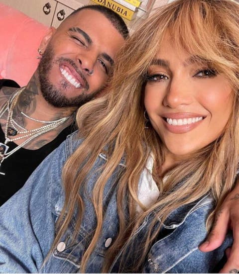 JLo le canta a la soltería en Cambia el paso con Rauw Alejandro  El  Nacional