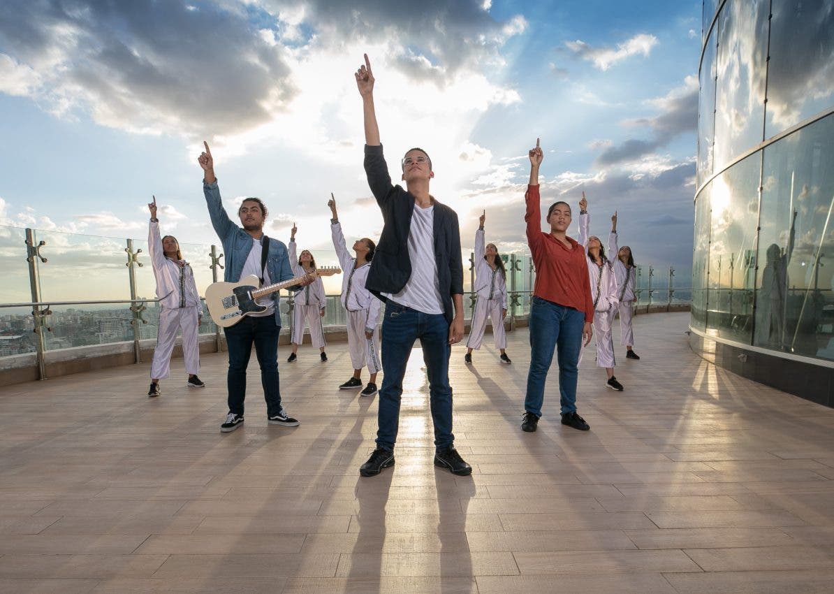 Joven de Puerto Plata premiado por canción cristiana