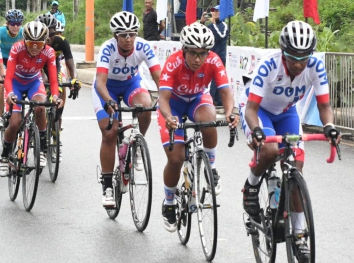 Fernández y Kelly Brillan en Campeonatos del Caribe de Ruta