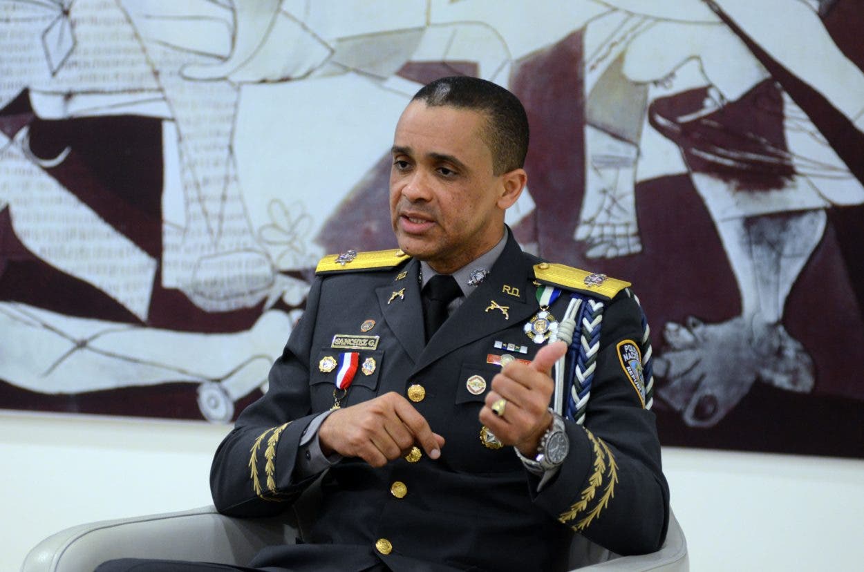 Edward Sánchez asesor policial
