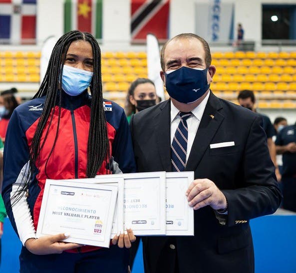 Madeline Guillen fue electa la Jugadora Más Valiosa - JMV de la Copa Panamericana U23 Femenina 