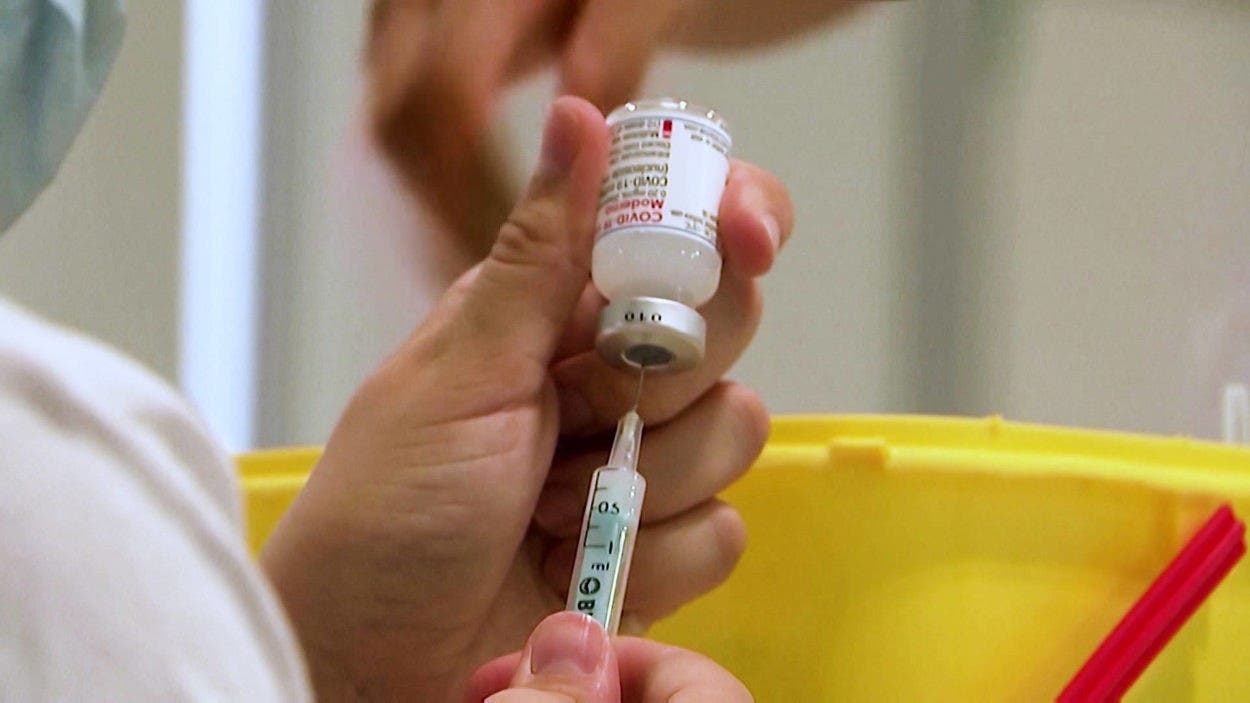 OMS pide nada de refuerzos antes de vacunas para todos