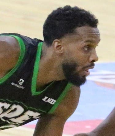 Soles derrotan a Titanes 86-84; Suero anota 31