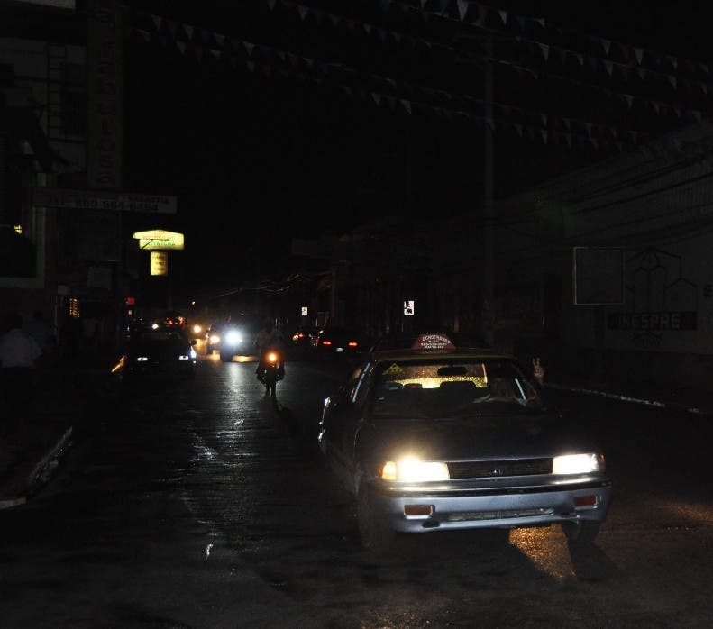 Fuertes apagones castigan sectores GSD
