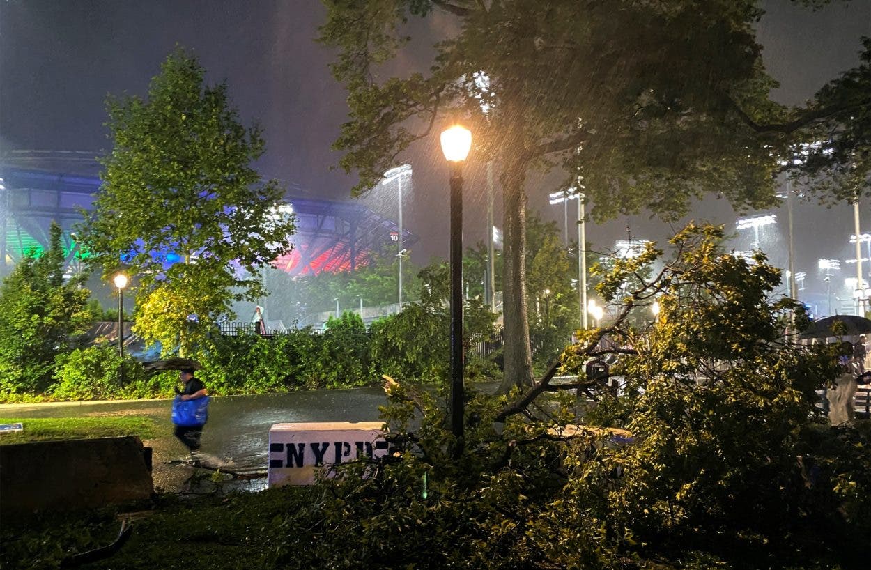 Huracán Ida causa caos y paralizó NY