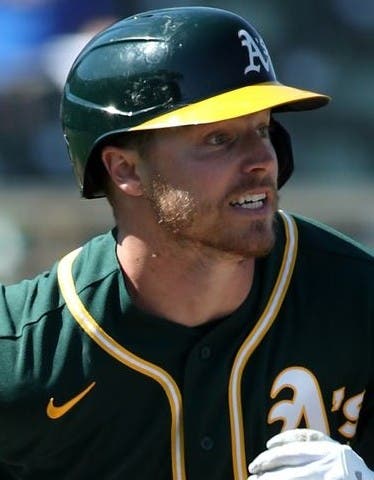 Estrellas anuncian jardinero Skye Bolt