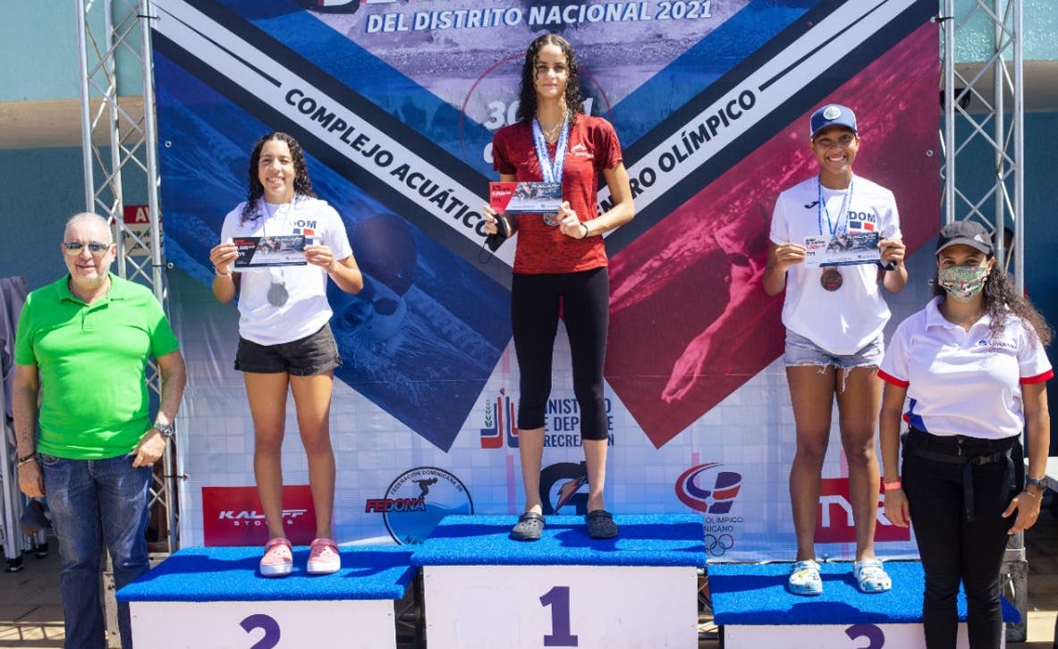Los Marlins campeones en natación
