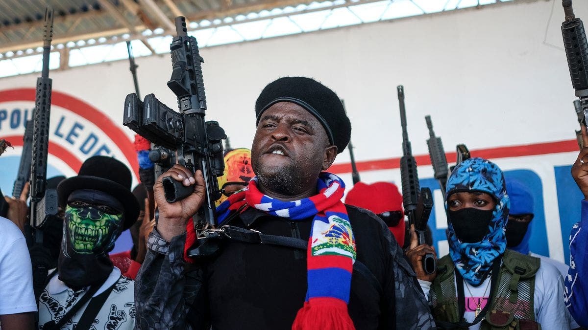 Prensa haitiana atribuye auge de pandillas a debilidad de oposición
