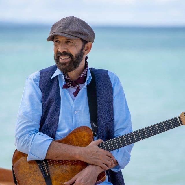 El cantante Juan Luis Guerra vuelve a los escenarios de EE.UU. de la mano de su gira “Entre Mar y Palmeras”,  el 5 de marzo de 2022
