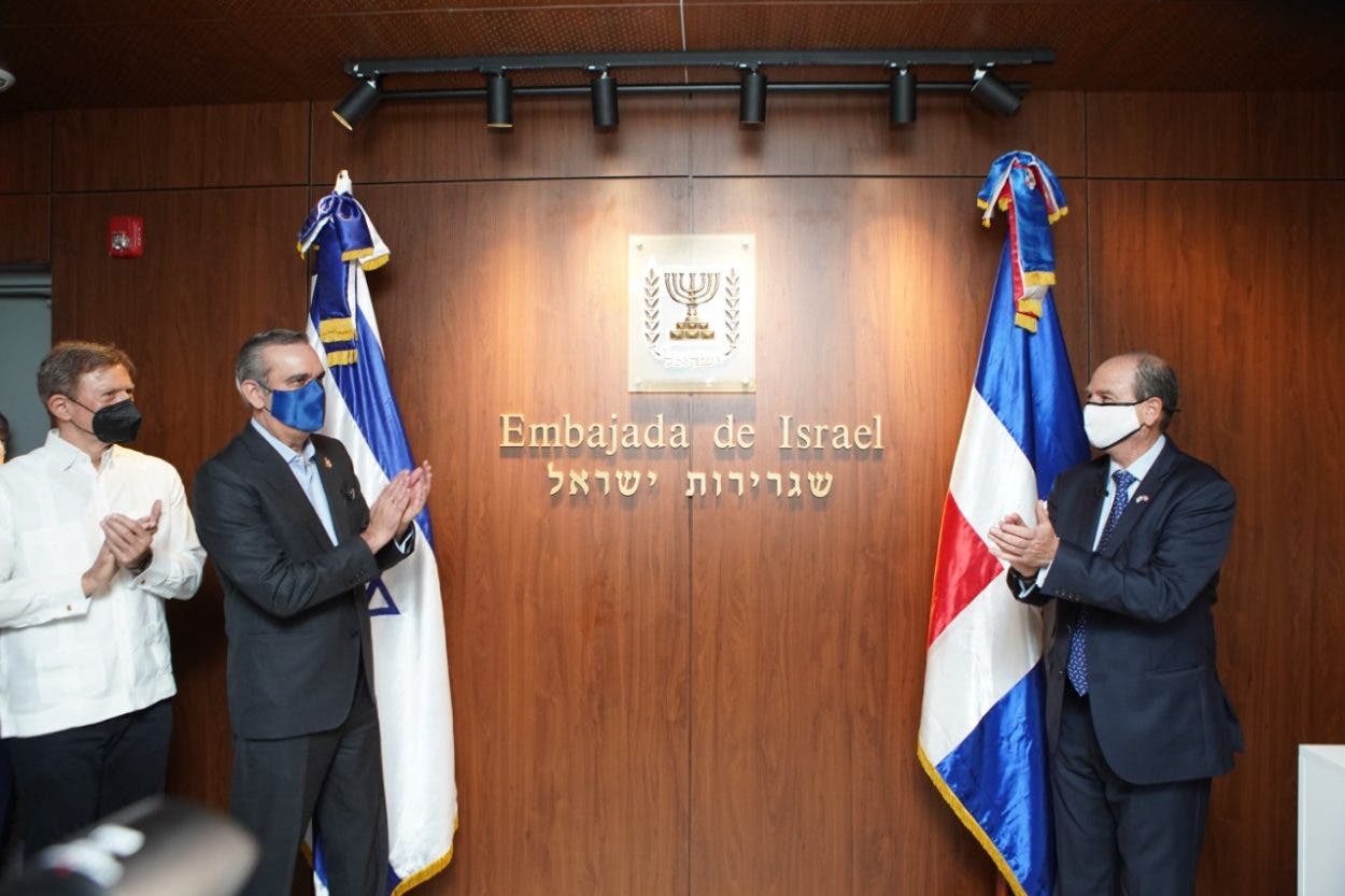 Abinader asiste apertura oficina misión de Israel