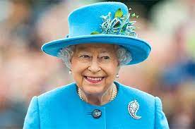 La reina Isabel II de Inglaterra sufre una lesión muscular en la espalda y no asistirá al servicio religioso del Domingo de Recuerdo en el centro de Londres para recordar a los británicos caídos en combate