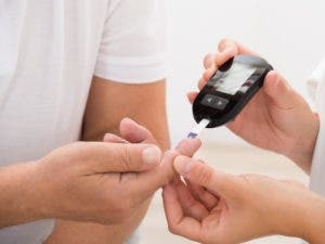 Alertan sobre venta ilegal de terapia para diabetes en gimnasios y redes sociales