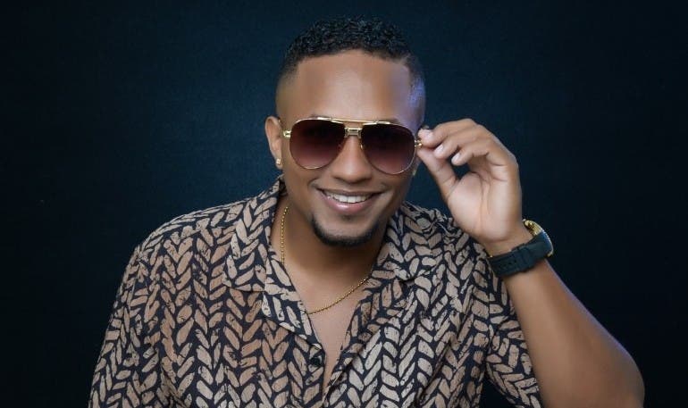 Deivi Cruz escala en género salsa