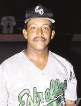 Estrellas retirarán hoy número 12 de Bonny Castillo