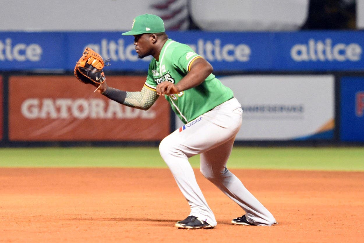 Estrellas se quedan solas en la cima