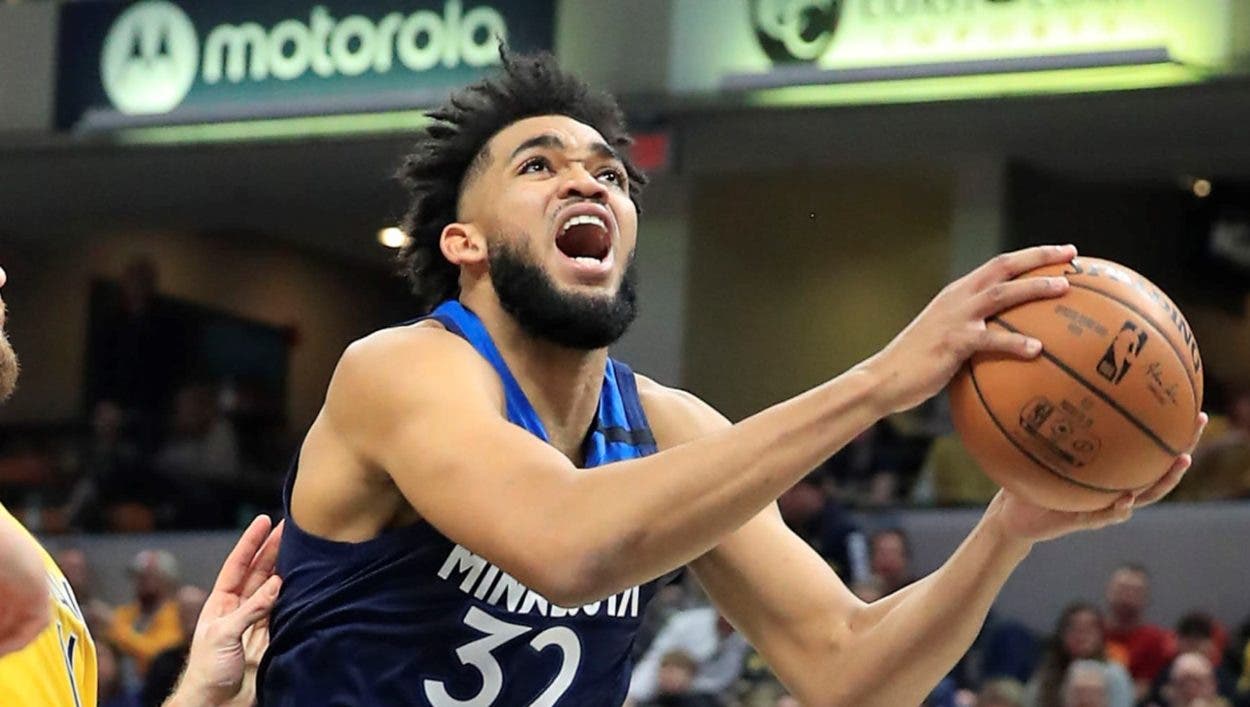 Karl Towns lidera triunfo Timberwolves