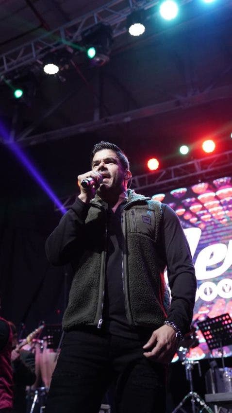  La noche del pasado viernes se presentó con rotundo éxito el concierto “TonyJerry” que protagonizaron los puertorriqueños Tony Dize y Jerry Rivera, donde el público abarrotó el Centro de Eventos de Sambil.
