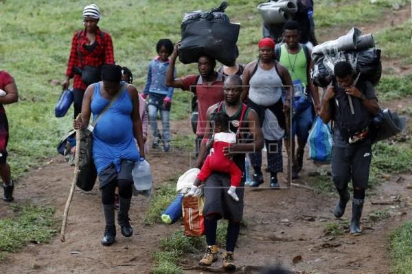 Detienen a 36 migrantes haitianos que desembarcaron en Bahamas 2