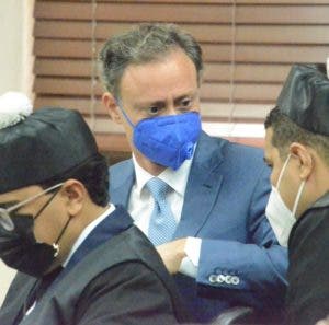 Imputan a Jean Alain pagar verja con dinero de PGR