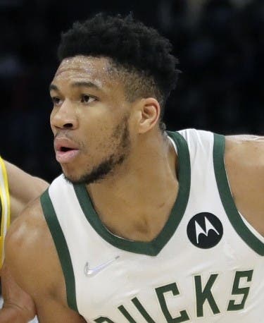 Antetokounmpo destroza Pacers con 50 puntos