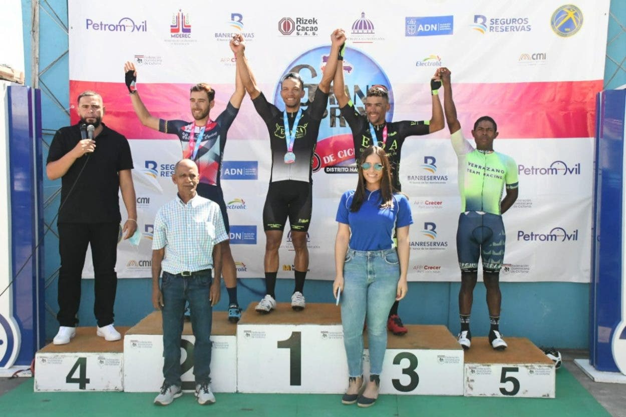Alberto Ramos gana grand prix  ciclismo