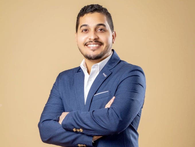 Conoce al joven que aspira a presidencia de la Juventud Revolucionaria Moderna