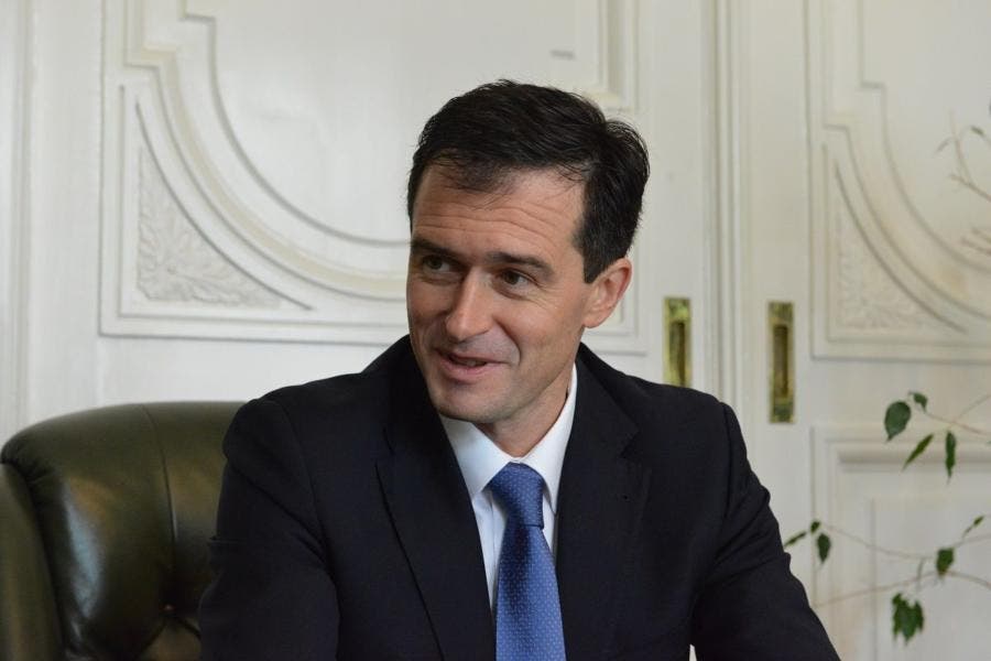 Ucrania pide a la UE acelerar las ayudas y está lista para negociar con Rusia