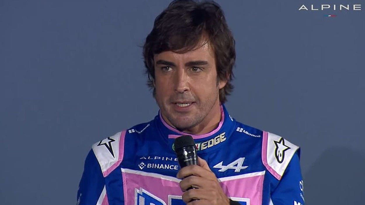 Fernando Alonso:  “No sería lógico que fuéramos a correr a Rusia”