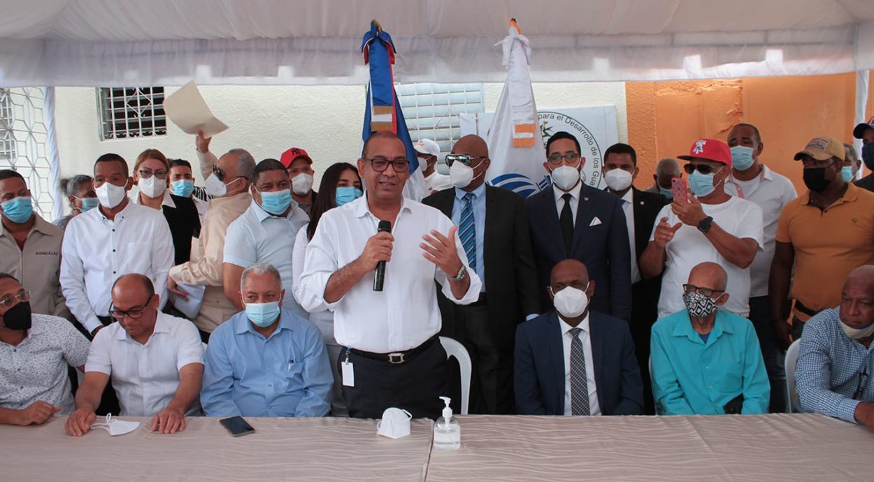 Comunitarios expresan regocijo por nuevo parque