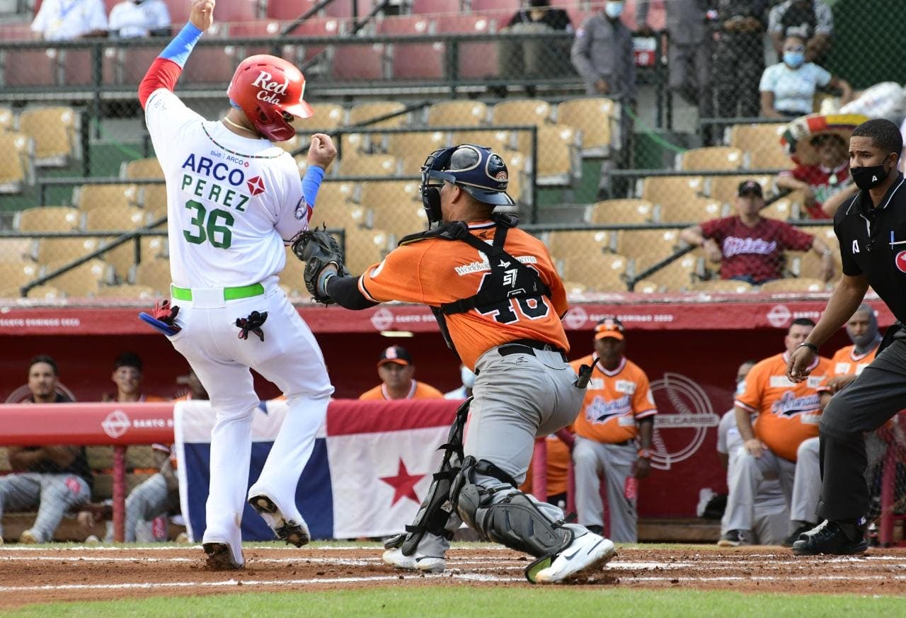Charros clasifican, imponen marca de 29 ceros seguidos