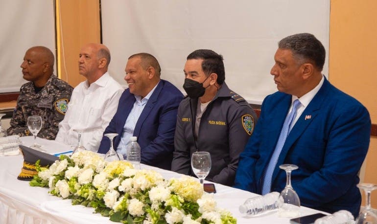 Policía aumenta patrullaje en barrios de SDN