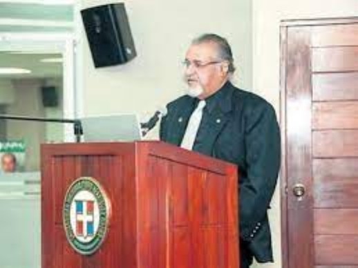 Murió economista Frederick Eman Zadé