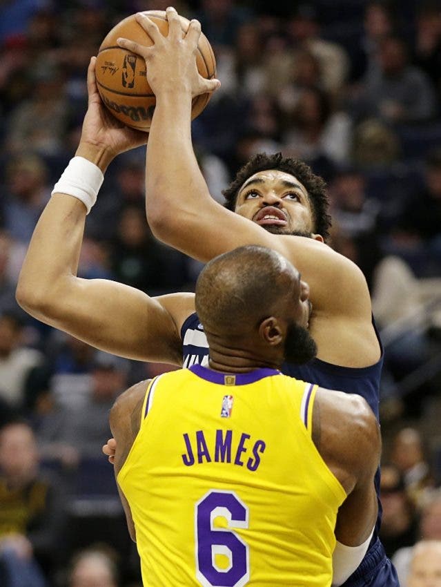 Karl Towns lidera victoria de Wolves