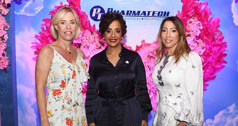 Dedican eventos a las doctoras