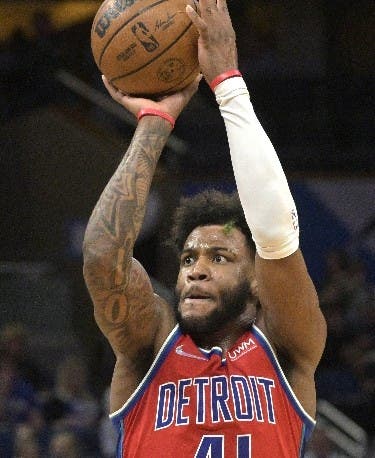 Saddiq Bey lidera con 51 puntos triunfo Pistons