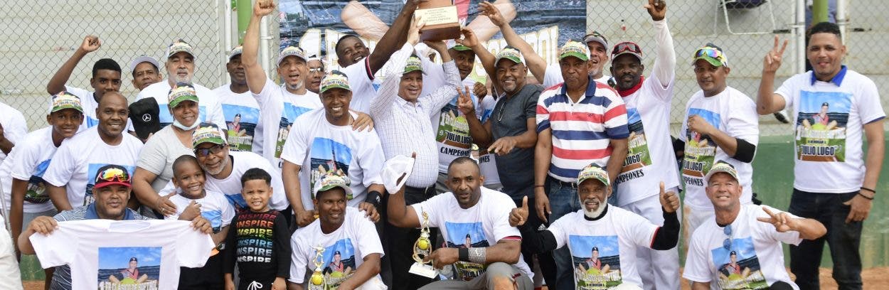 Villa Juana B campeón en  Clásico softbol