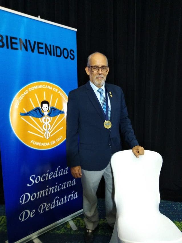 Fallece ex presidente Sociedad de Pediatría
