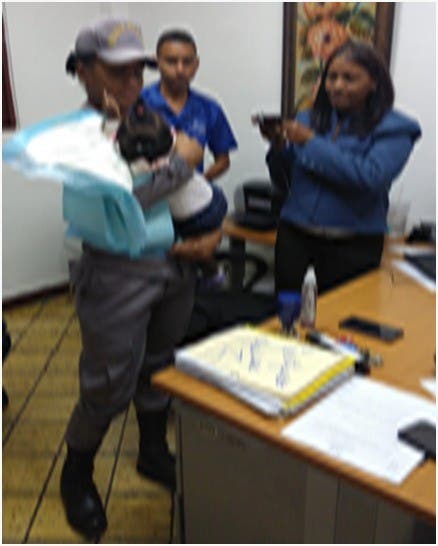 Encuentran niña de 7 meses abandonada