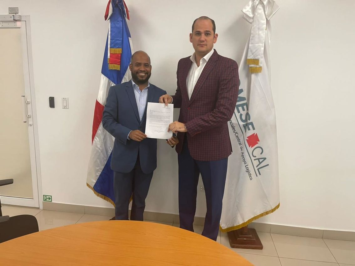 Solicitan Farmacias del Pueblo