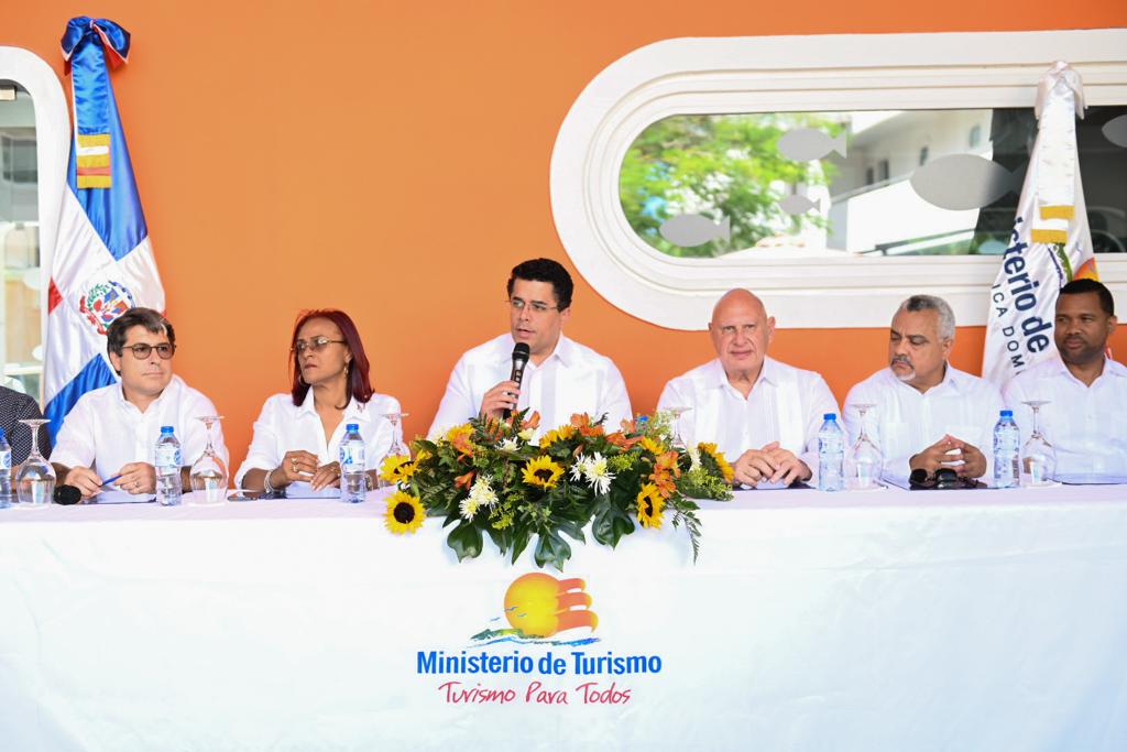 Presenta diseño del Pueblo de los Pescadores