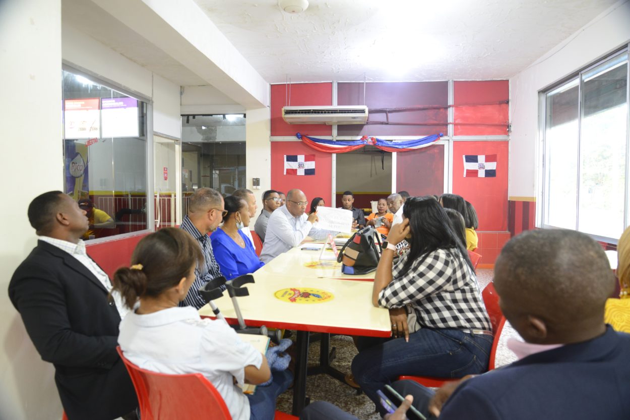 Nace movimiento político Compromiso Dominicano La Reserva