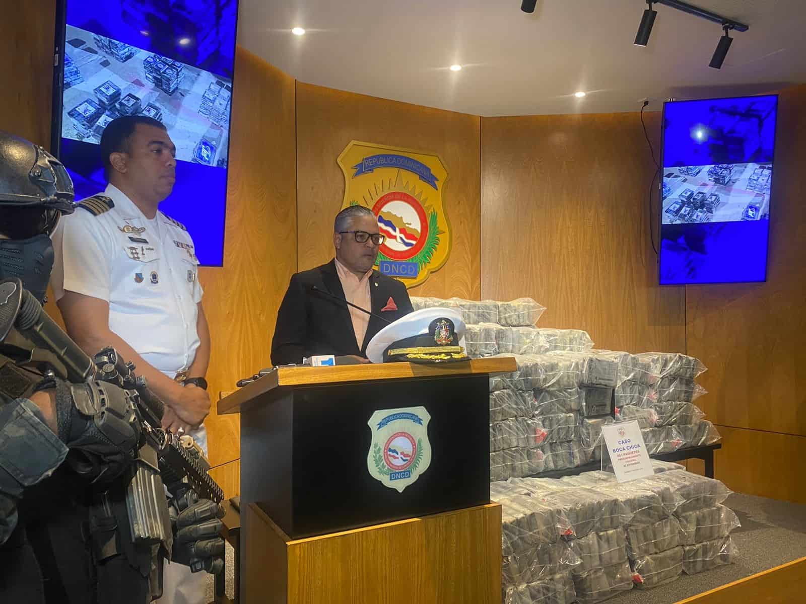 Incautan 461 paquetes de cocaína cerca de Boca Chica