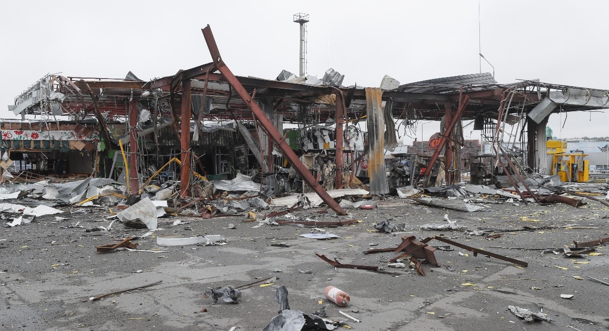 Alertan Rusia deja minas zonas Kiev